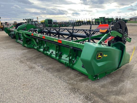 2023 John Deere RD45F Header Combine