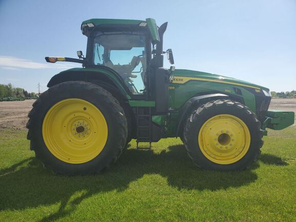 2021 John Deere 8R 250 Tractor