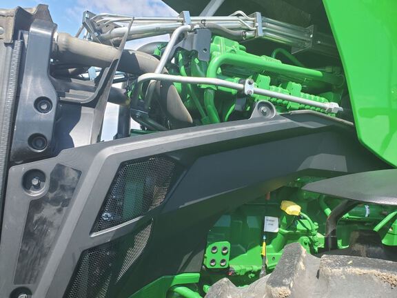 2021 John Deere 8R 250 Tractor