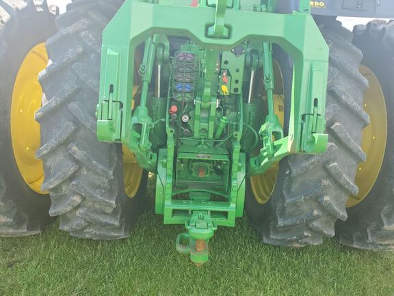 2021 John Deere 8R 250 Tractor