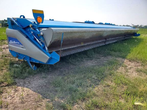 2019 Shelbourne XCV36 Header Combine