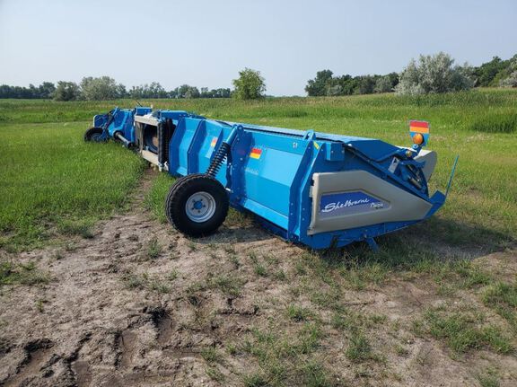 2019 Shelbourne XCV36 Header Combine