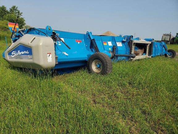 2019 Shelbourne XCV36 Header Combine