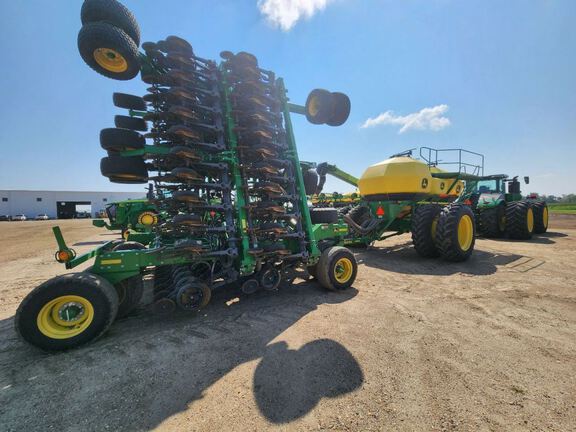 2018 John Deere 1890 Air Seeder