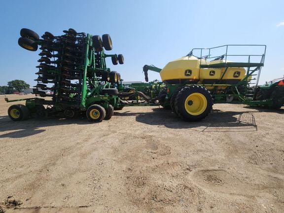 2018 John Deere 1890 Air Seeder