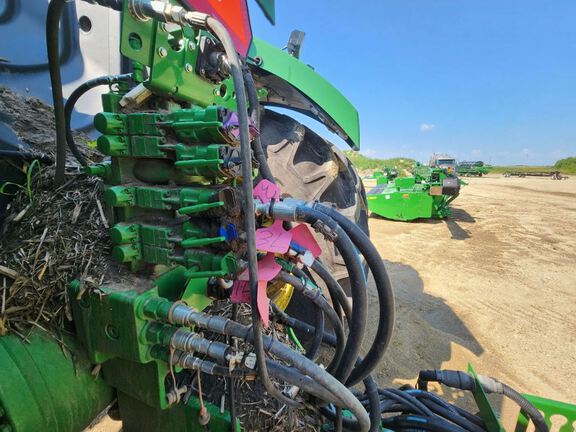 2018 John Deere 1890 Air Seeder