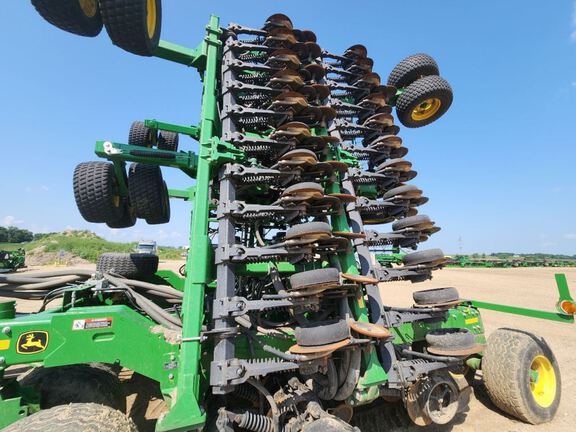 2018 John Deere 1890 Air Seeder