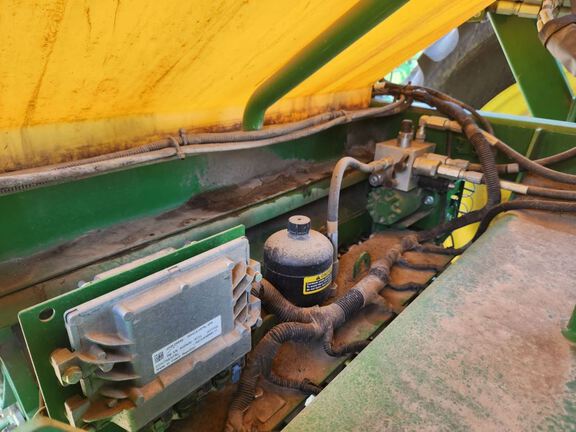 2018 John Deere 1890 Air Seeder