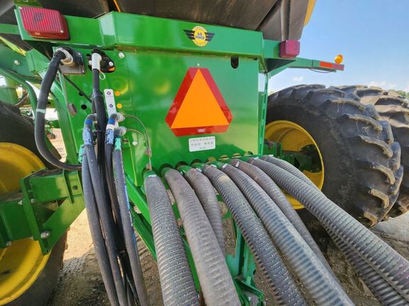 2018 John Deere 1890 Air Seeder