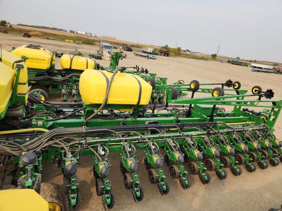 2024 John Deere DB80 Planter