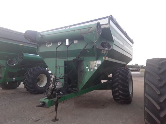 J&M 875 Grain Cart