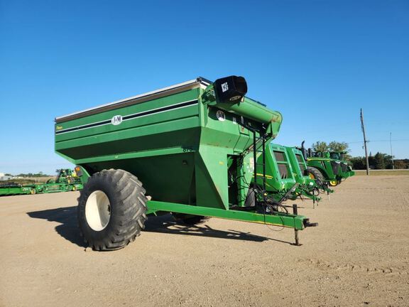 J&M 875 Grain Cart