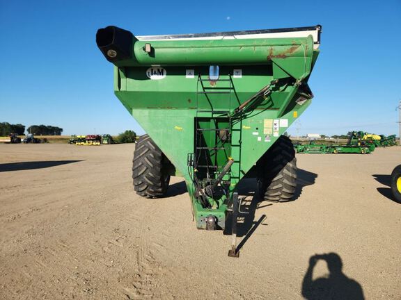 J&M 875 Grain Cart