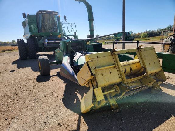 1995 John Deere 3970 Forage Harvester