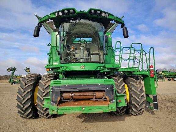 2024 John Deere S780 Combine