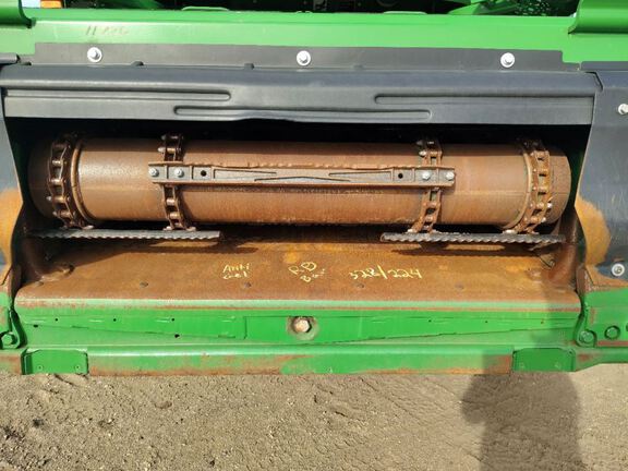 2024 John Deere S780 Combine