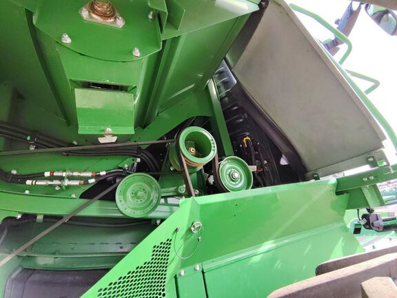 2024 John Deere S780 Combine