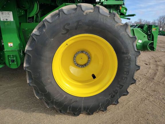 2024 John Deere S780 Combine