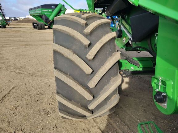 2024 John Deere S780 Combine