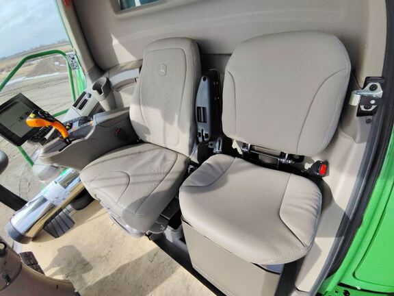 2024 John Deere S780 Combine