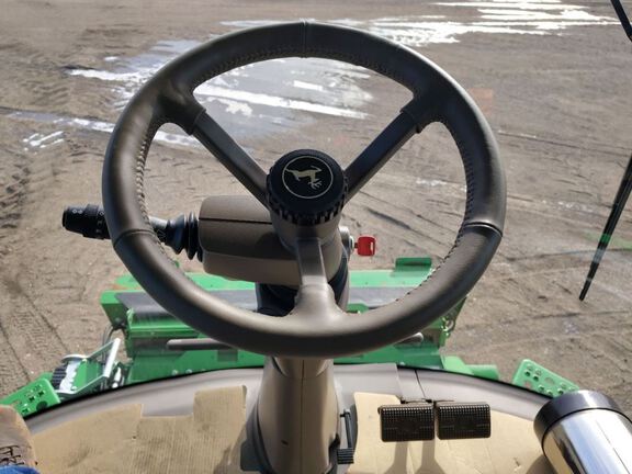 2024 John Deere S780 Combine