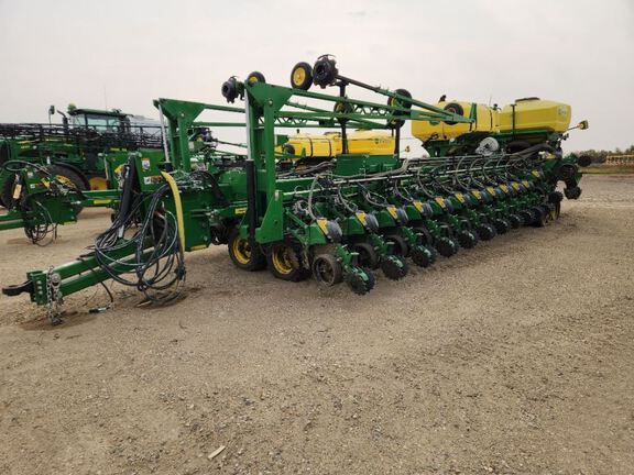 2024 John Deere DB80 Planter