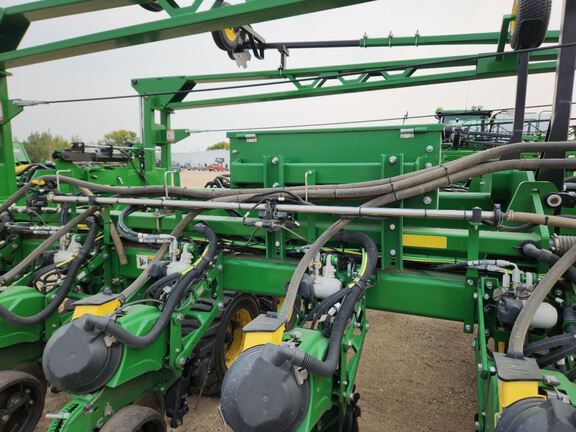 2024 John Deere DB80 Planter