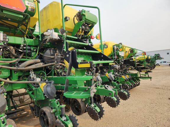 2024 John Deere DB80 Planter