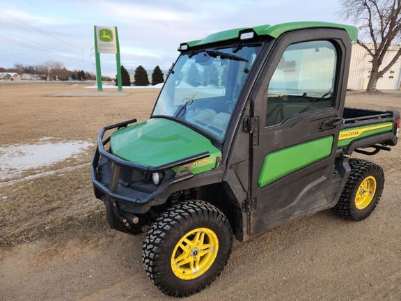 2022 John Deere XUV835R ATV