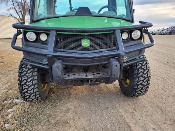 2022 John Deere XUV835R ATV