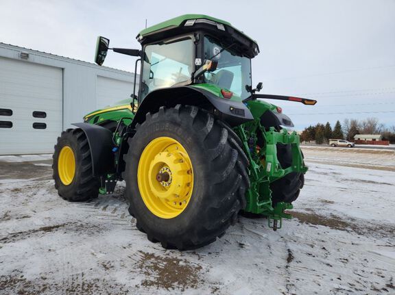 2024 John Deere 8R 230 Tractor