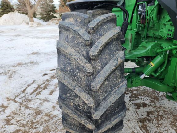 2024 John Deere 8R 230 Tractor