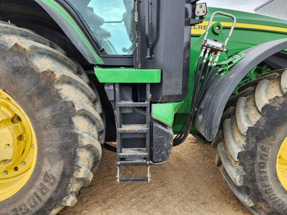 2024 John Deere 8R 230 Tractor