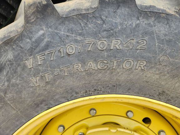 2024 John Deere 8R 230 Tractor