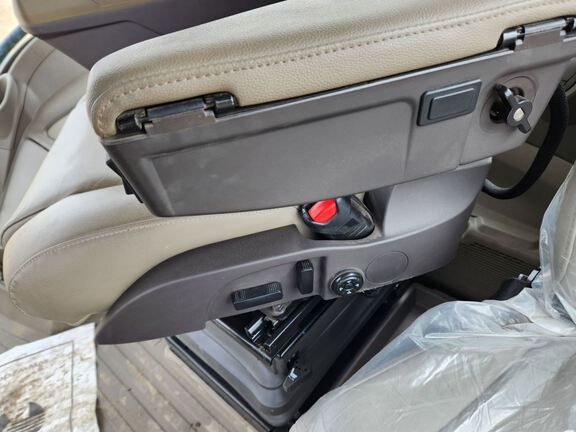 2024 John Deere 8R 230 Tractor