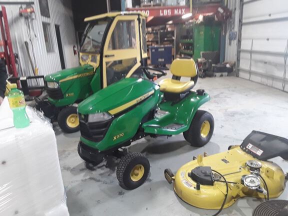 2020 John Deere X370 Garden Tractor