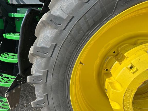 2023 John Deere 8R 410 Tractor