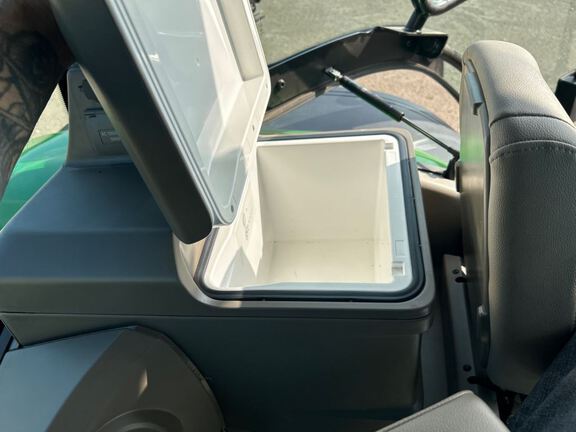 2023 John Deere 8R 410 Tractor