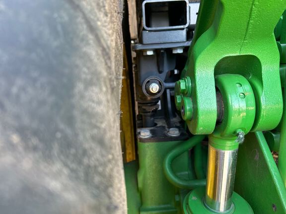 2023 John Deere 8R 410 Tractor