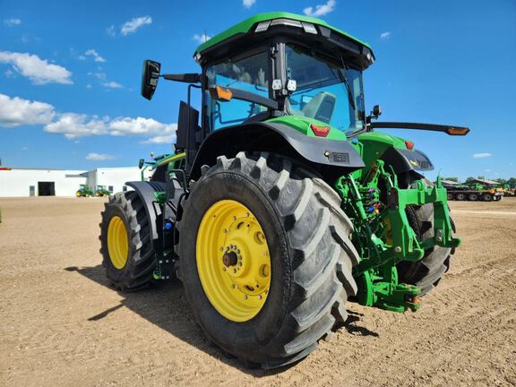 2023 John Deere 7R 290 Tractor