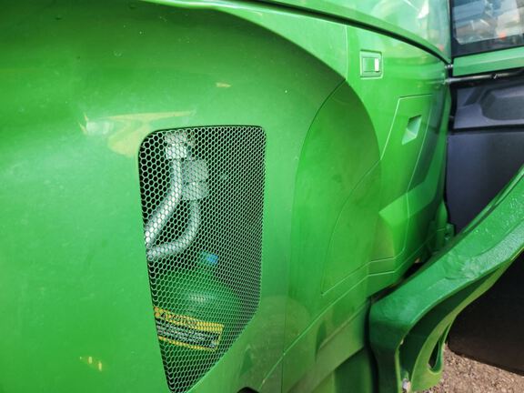 2023 John Deere 7R 290 Tractor