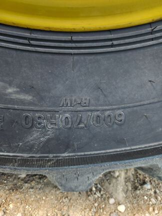 2023 John Deere 7R 290 Tractor