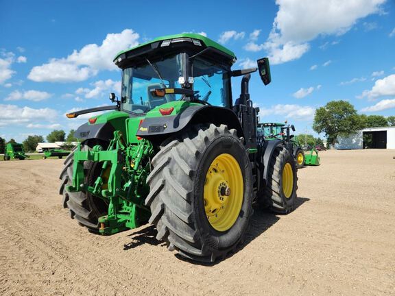 2023 John Deere 7R 290 Tractor