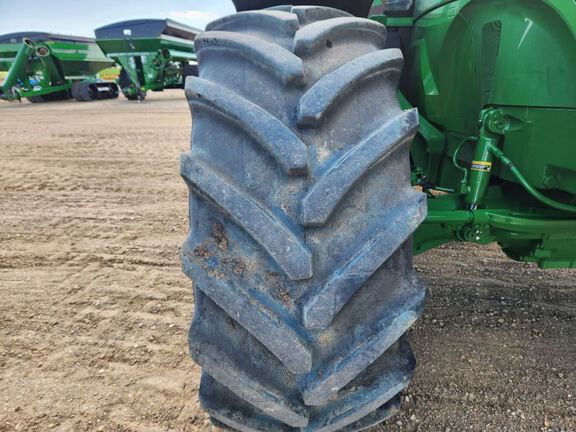 2023 John Deere 7R 290 Tractor