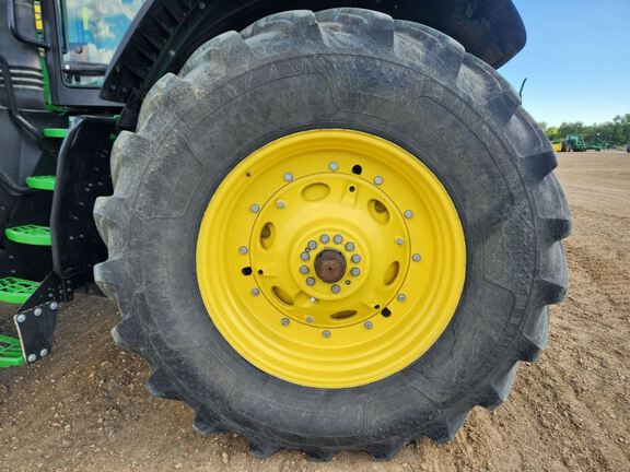 2023 John Deere 7R 290 Tractor