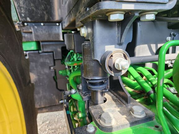 2023 John Deere 7R 290 Tractor