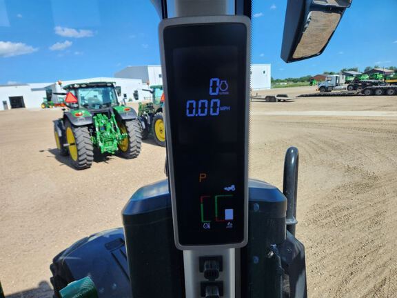 2023 John Deere 7R 290 Tractor