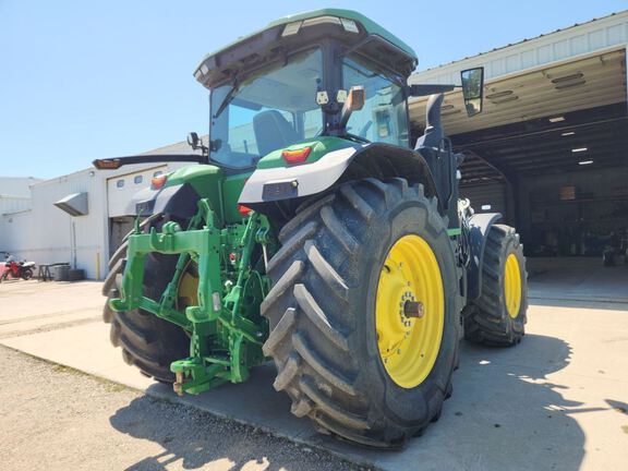 2023 John Deere 7R 290 Tractor