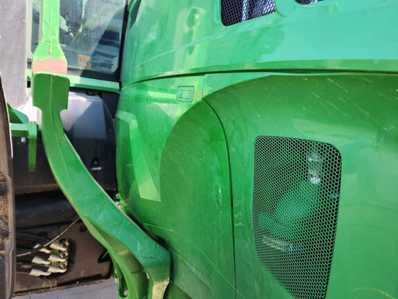 2023 John Deere 7R 290 Tractor