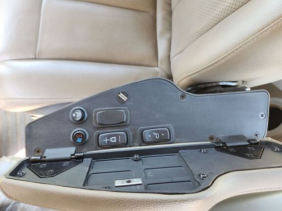 2023 John Deere 7R 290 Tractor